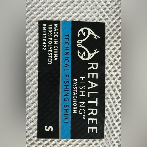 Women's Sleeveless Real Tree fishing top size small. - Picture 5 of 7